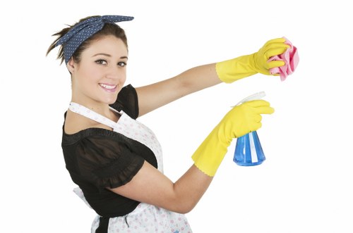 Quick stain removal response with cleaning cloth and spill